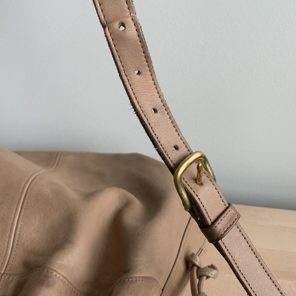 COACH | Vintage Drawstring Bucket Bag - Leather - Picture 14 of 16